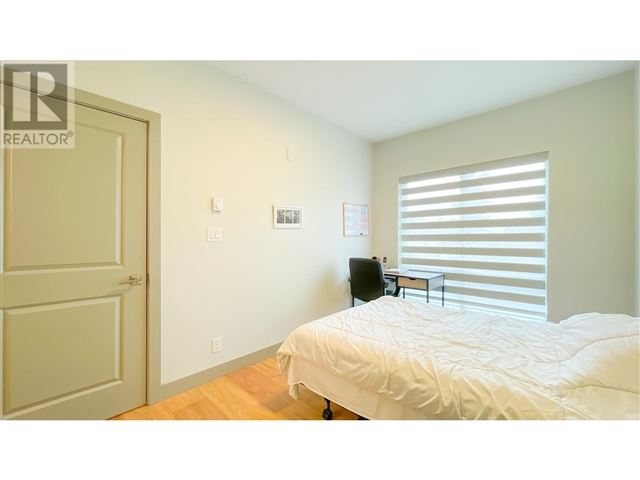 SAAVIN - 211 6968 Royal Oak Avenue - photo 3