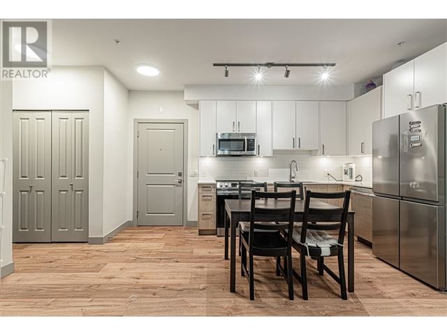 SAAVIN - 208 6968 Royal Oak Avenue - photo 3