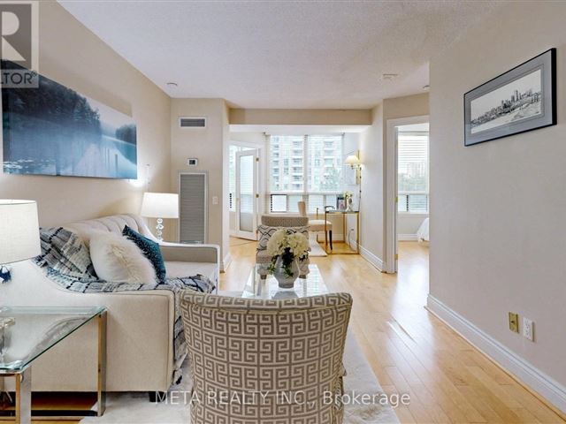 Vogue Condominiums - 418 7 Bishop Avenue - photo 2