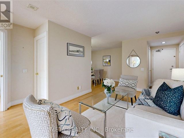 Vogue Condominiums - 418 7 Bishop Avenue - photo 3