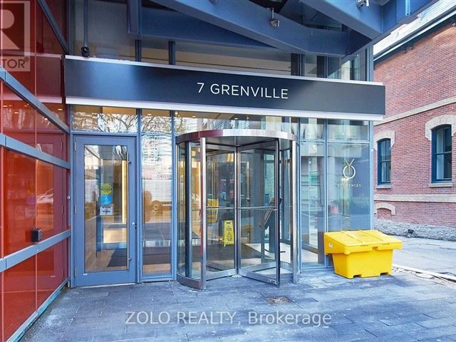 YC Condos - Yonge and College - 5411 7 Grenville Street - photo 2