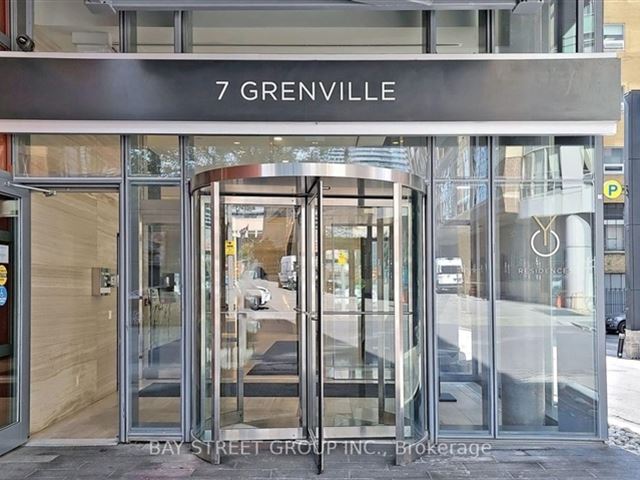 YC Condos - Yonge and College - 3211 7 Grenville Street - photo 2