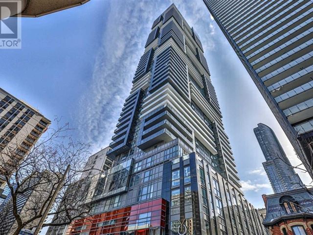 YC Condos - Yonge and College - 4012 7 Grenville Street - photo 1