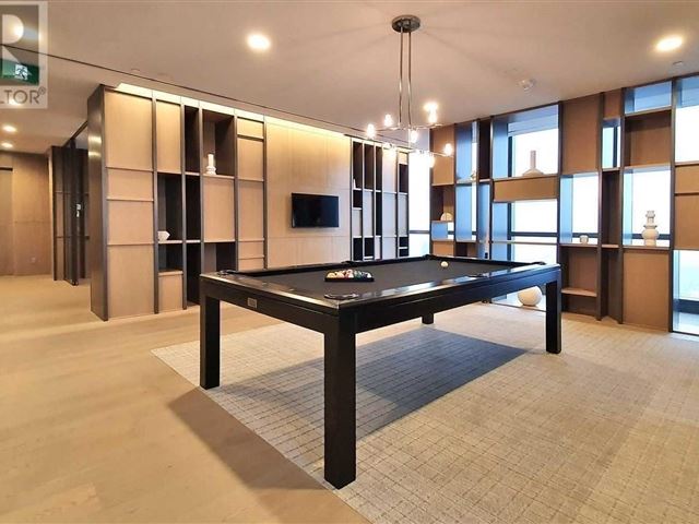 YC Condos - Yonge and College - 4012 7 Grenville Street - photo 3