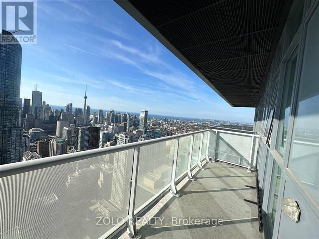 YC Condos - Yonge and College - 6310 7 Grenville Street - photo 3