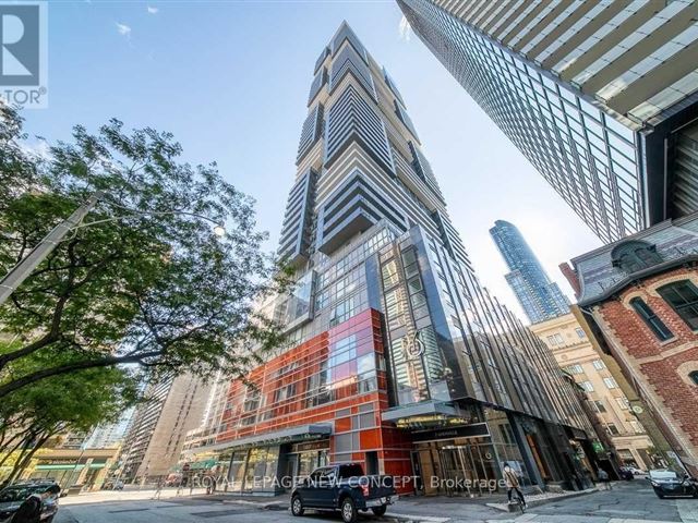YC Condos - Yonge and College - 4209 7 Grenville Street - photo 1