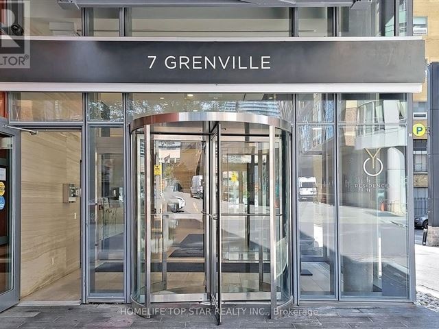 YC Condos - Yonge and College - 3908 7 Grenville Street - photo 3