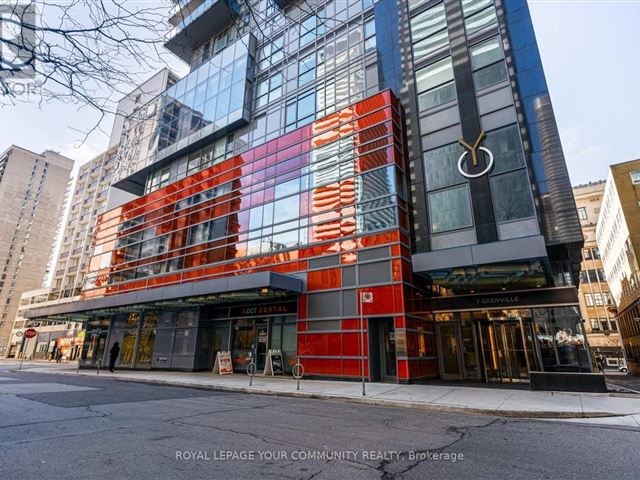 YC Condos - Yonge and College - 6005 7 Grenville Street - photo 2