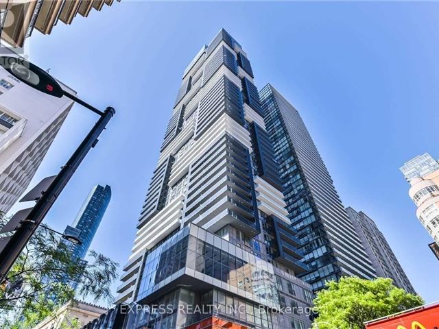 YC Condos - Yonge and College - 6411 7 Grenville Street - photo 2