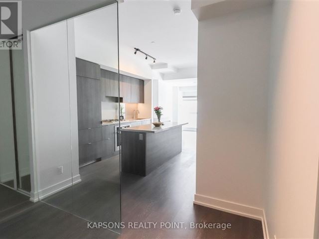 YC Condos - Yonge and College - 6512 7 Grenville Street - photo 1