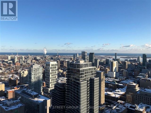 YC Condos - Yonge and College - 4807 7 Grenville Street - photo 3