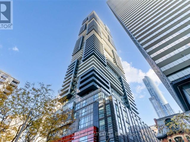 YC Condos - Yonge and College - 6108 7 Grenville Street - photo 1