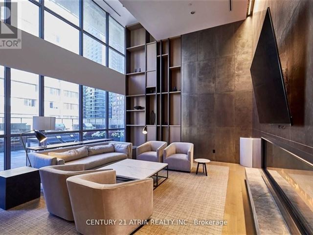 YC Condos - Yonge and College - 3203 7 Grenville Street - photo 3