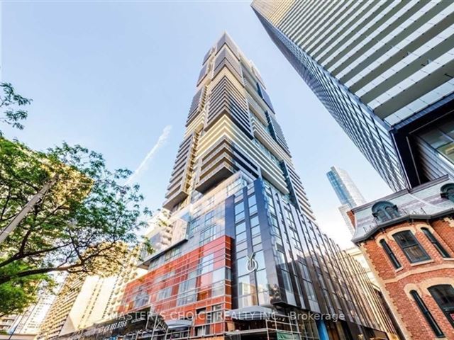 YC Condos - Yonge and College - 3913 7 Grenville Street - photo 1