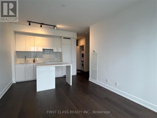 YC Condos - Yonge and College - 3609 7 Grenville Street - photo 1