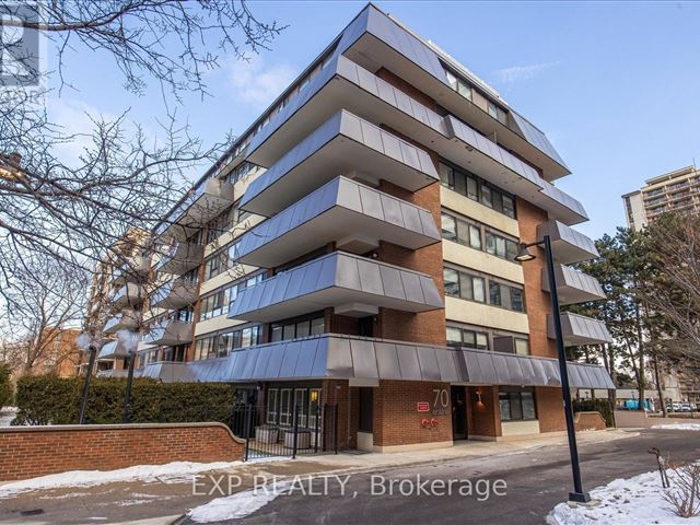 70 Erskine Avenue Condos - 505 70 Erskine Avenue - photo 2