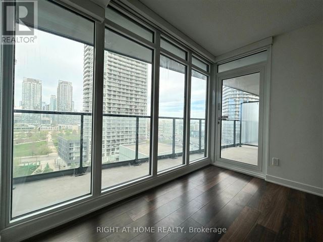 Newton Condos - 1110 80 Queens Wharf Road - photo 2