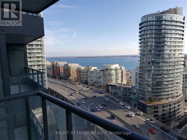 Newton Condos - 2115 80 Queens Wharf Road - photo 1