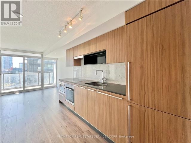 Newton Condos - 1903 80 Queens Wharf Road - photo 2