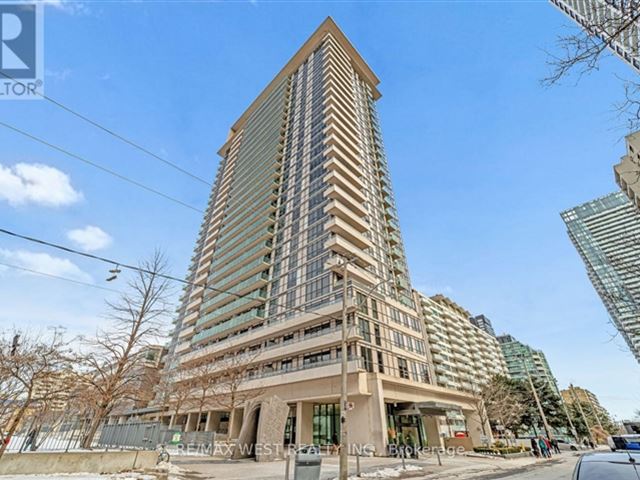 The Republic South Tower - 1122 70 Roehampton Avenue - photo 1