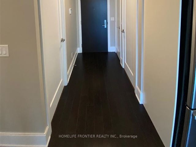 The Republic South Tower - 1512 70 Roehampton Avenue - photo 1