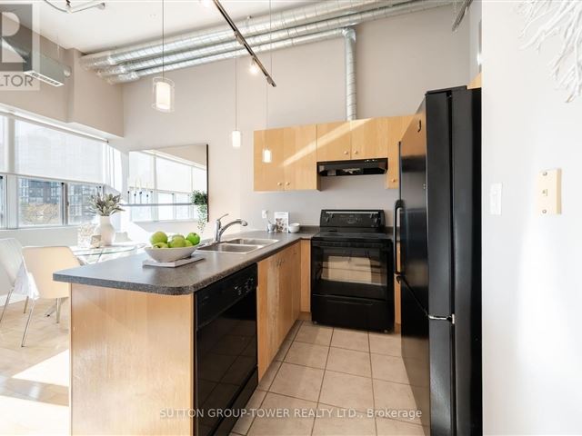 Westside Lofts - 418 700 King Street West - photo 2