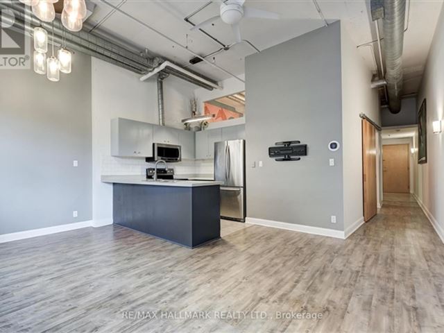 Westside Lofts - 202 700 King Street West - photo 1