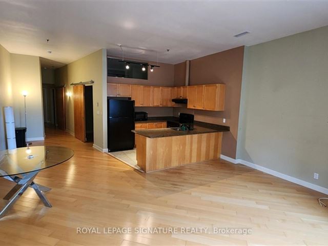 Westside Lofts - 601 700 King Street West - photo 1