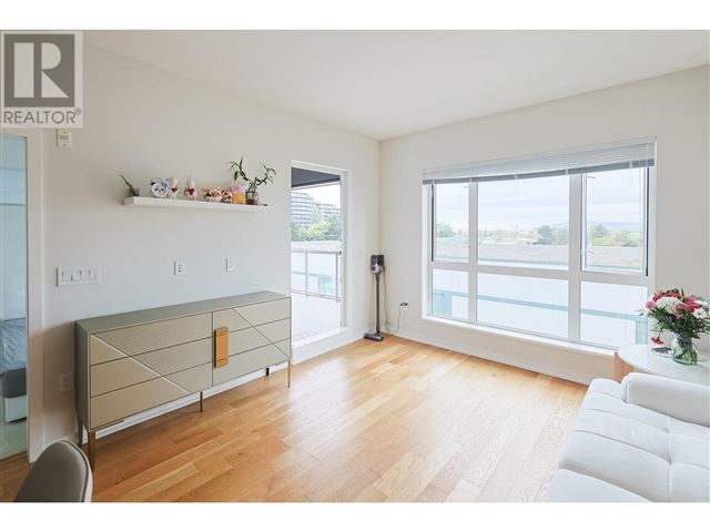 7008 River PKY - 533 7008 River Parkway - photo 1