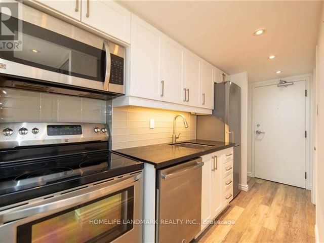 The Summit 2 - 209 705 King Street West - photo 1