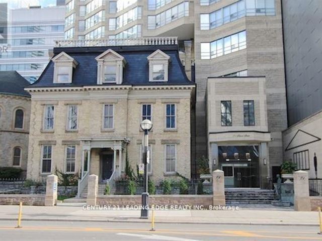 Symphony Place - 1504 71 Simcoe Street - photo 1