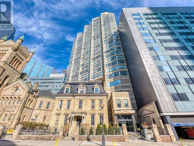 Symphony Place - 701 71 Simcoe Street - photo 2