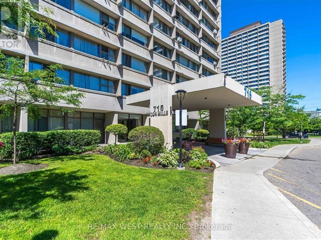 715 Don Mills - 902 715 Don Mills Road - photo 2