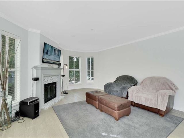 The Highlands - 204 7151 121 Street - photo 3