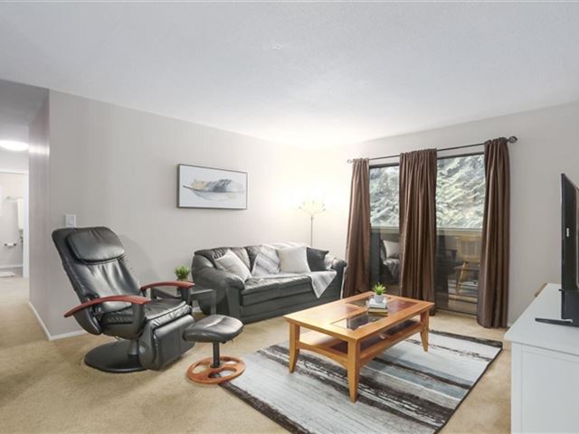 Eagle Glen - 208 7155 134 Street - photo 2