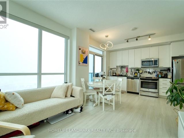 Parkside Tower - 2112 7165 Yonge Street - photo 1