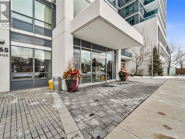 Parkside Tower - 1415 7165 Yonge Street - photo 3