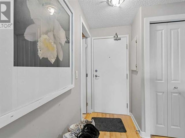 728 3 Av Nw - 404 728 3 Avenue Northwest - photo 3