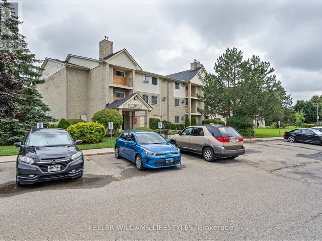 Mill's Landing - 103 729 Deveron Crescent - photo 2