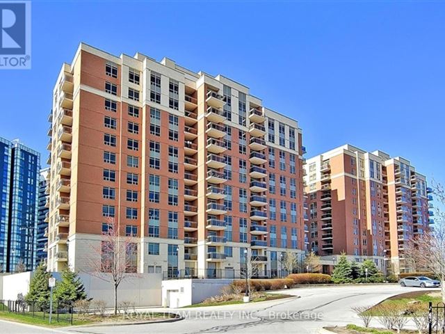 The Gates Of Bayview Glen 3 - 807 75 King William Crescent - photo 1