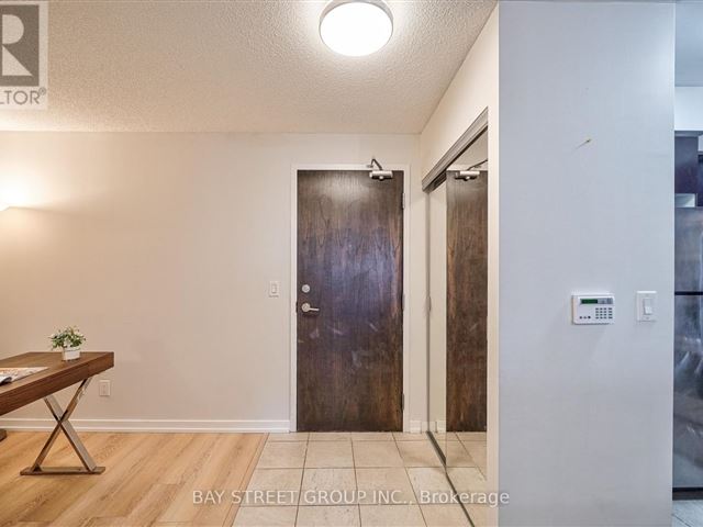 The Gates Of Bayview Glen 3 - 708 75 King William Crescent - photo 2