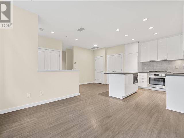 Carrera - th8 7338 Gollner Avenue - photo 1