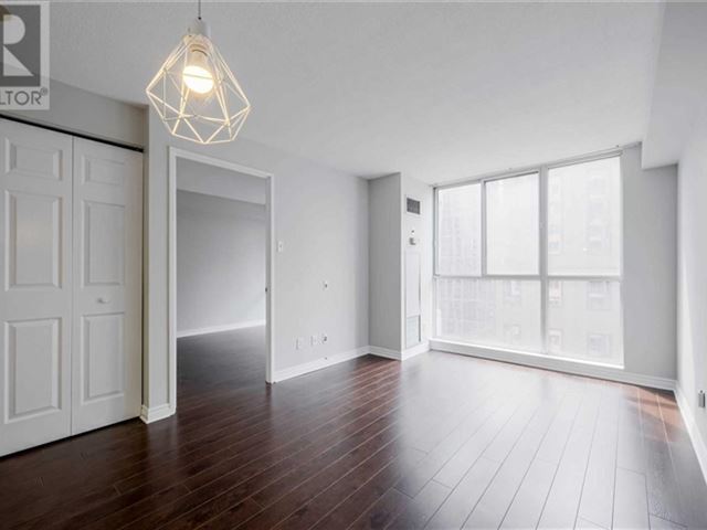 Conservatory Tower - 1209 736 Bay Street - photo 2