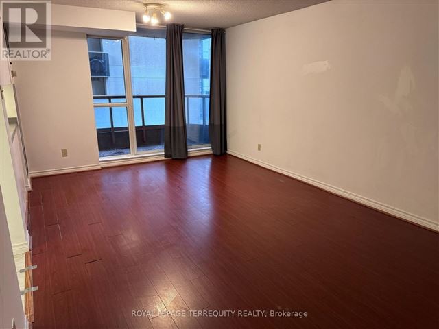 Conservatory Tower - 907 736 Bay Street - photo 1