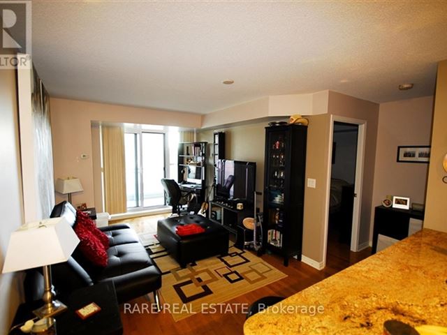 Mosaic - 703 736 Spadina Avenue - photo 1