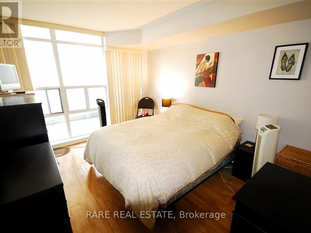 Mosaic - 703 736 Spadina Avenue - photo 2