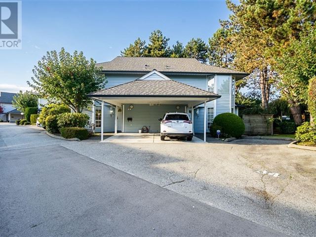 Ridgecrest - 33 7360 Minoru Boulevard - photo 1