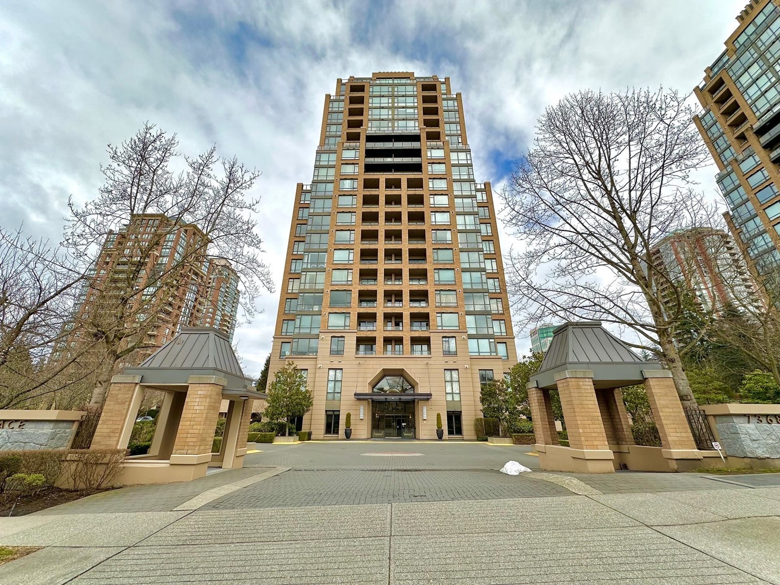 7368 Sandborne Avenue, Unit 306, Burnaby — For sale @ $668,000 ...