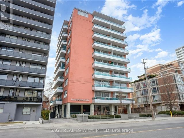 Seventy-Four Spadina - 703 74 Spadina Road - photo 2