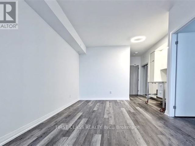 The Diamond Condominiums on Yonge - 808 75 Canterbury Place - photo 2